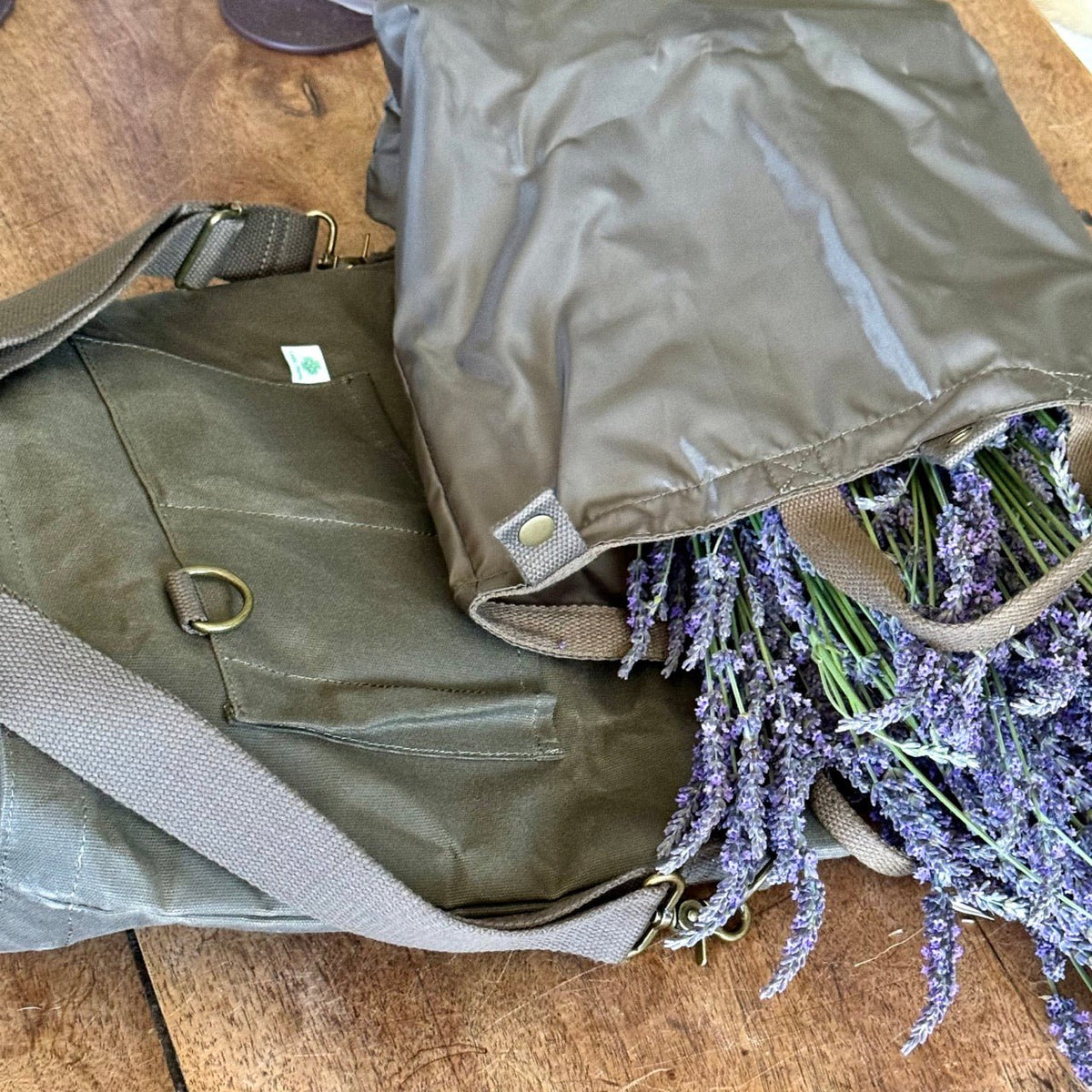 Waxed Canvas Garden Shoulder Bag